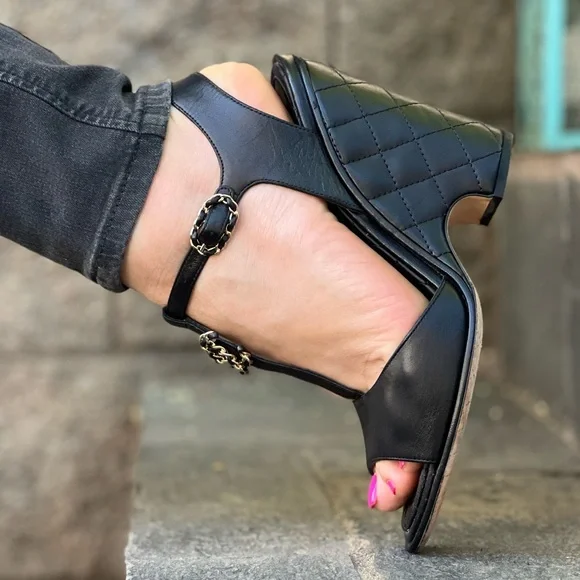 CHANEL black leather sandals quilted lambskin wedged sandals wedges - Picture 1 of 13